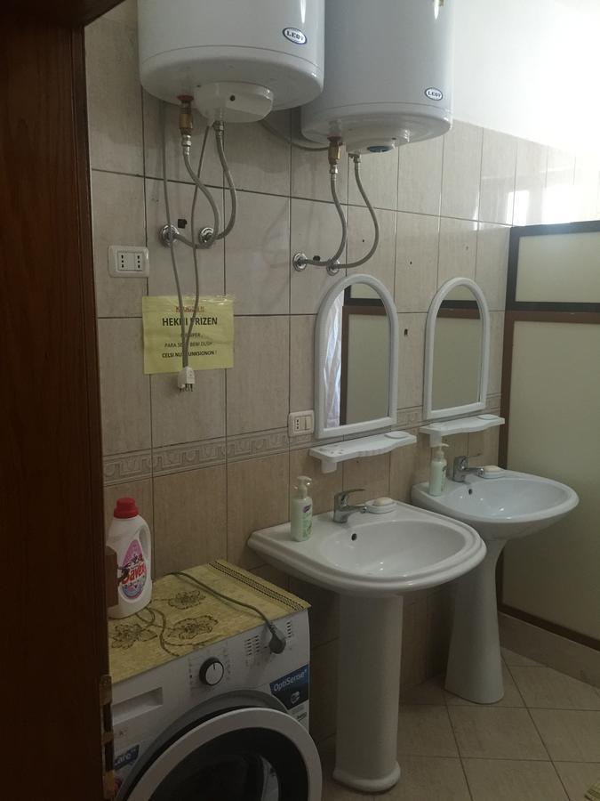 Scutari Hotell *